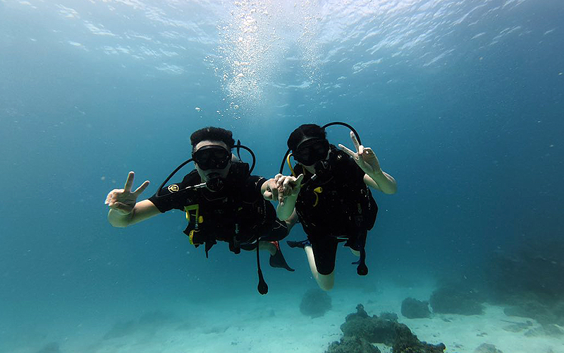 プーケット ダイビング ラチャ ラチャノイ島 ラチャヤイ島 PADI 日本人 ファンダイビング 体験ダイビング 講習 沈船