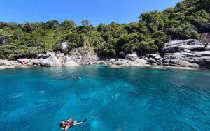 タイ プーケット 日本人 ダイビング ファンダイビング ラチャヤイ島 ラチャノイ島 ラチャ島 沈船 マリンパーク キングクルーザー PADI